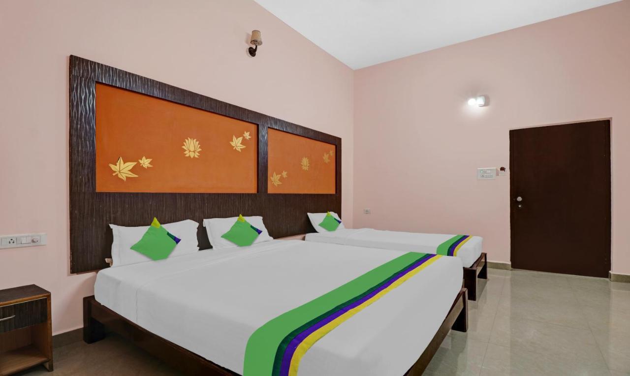 Grand Jp Inn Near 2 Km From Gundlupet Bus Stand Exterior foto